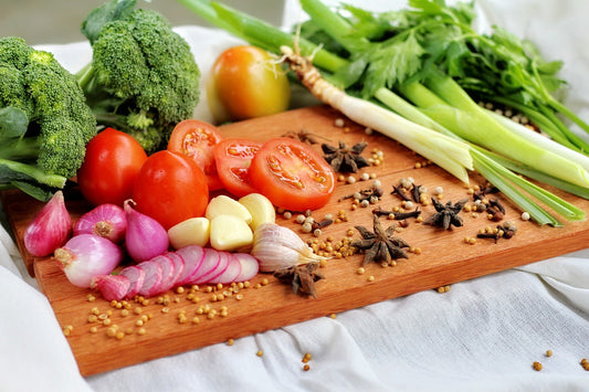 🏃 Kako Tijelo reagira na Višak i Manjak Nutrijenata 🫐 - Proteina, Masti, Ugljikohidrata, Vitamina, Minerala